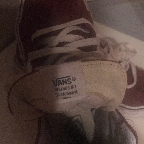 Sneakers - Picture 6 of 6